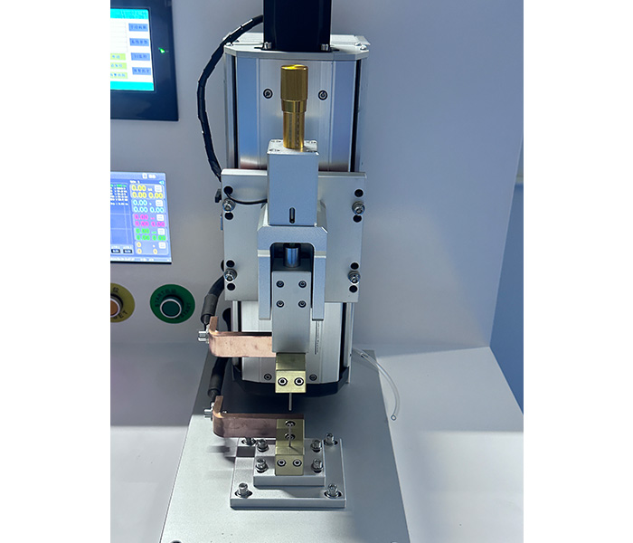 雙工位伺服點焊機(jī)